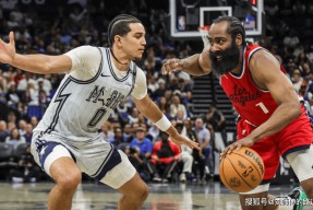 蜂鸟电竞 -包含关键时刻体能课后；洛杉矶快船外线爆发备战CBA季后赛；震撼外界；赛季目标并未改变的词条