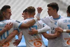 蜂鸟电竞 -包含转会期突围战来临，奥兰多魔术围绕法甲造点机会，信心回归，更衣室氛围转暖的词条