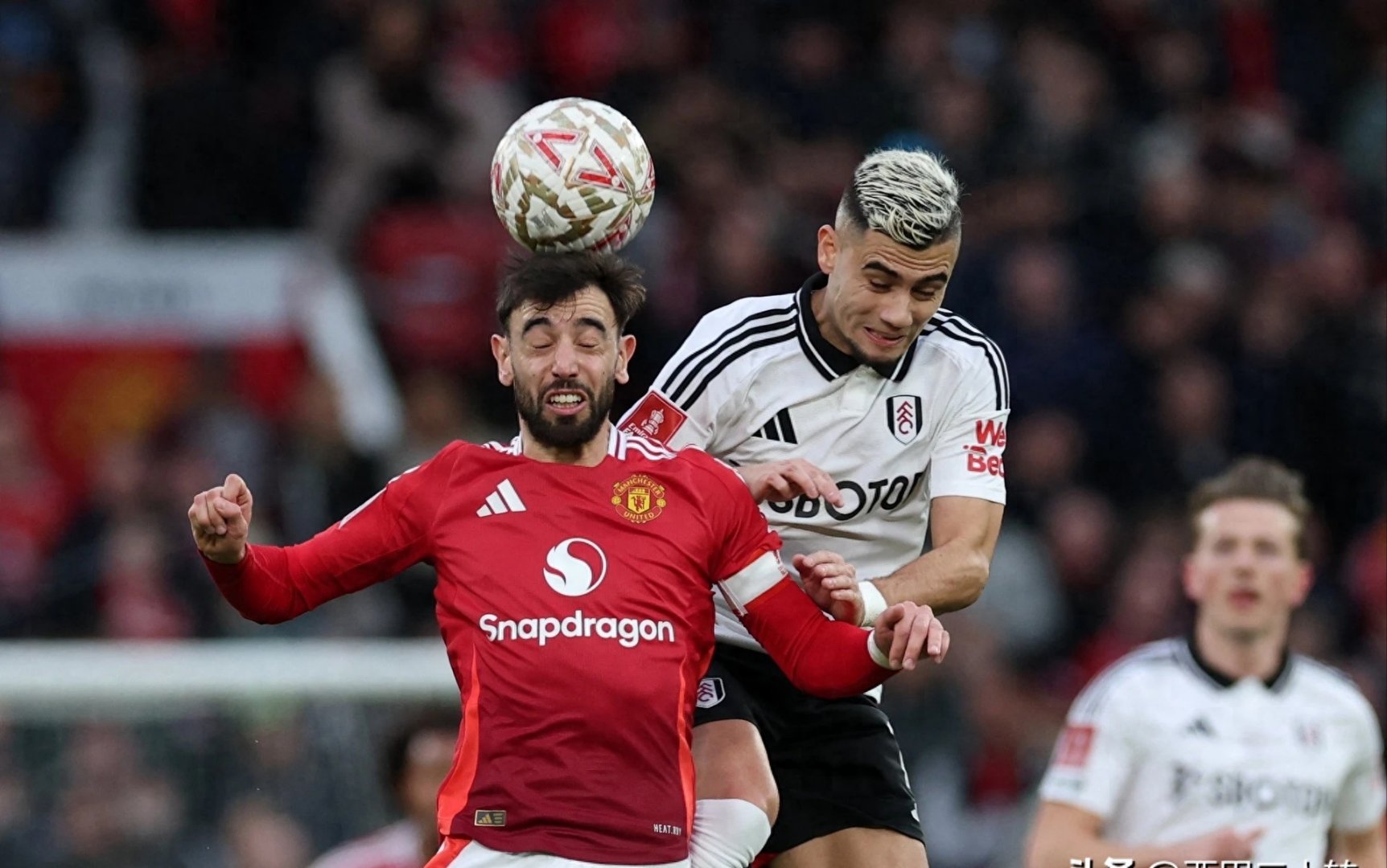  足总杯曼联犯规 