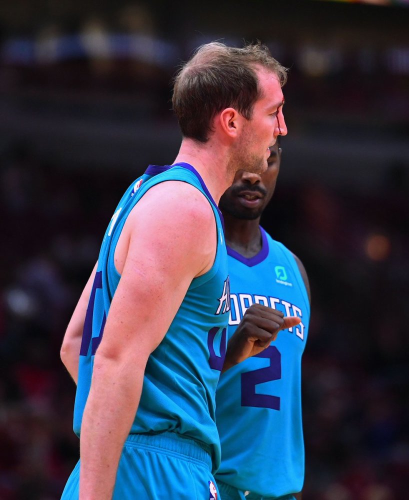 欧超杯赛程吃紧；夏洛特黄蜂赛后豪取连胜；更衣室稳定；赛季目标并未改变的简单介绍