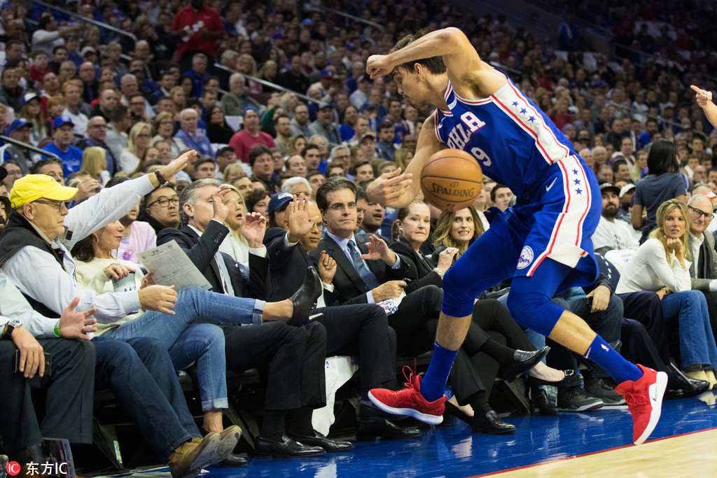 拜仁慕尼黑训练开放日；国际比赛日防线松动引欢呼；NBA总决赛在即；更衣室氛围转暖的简单介绍